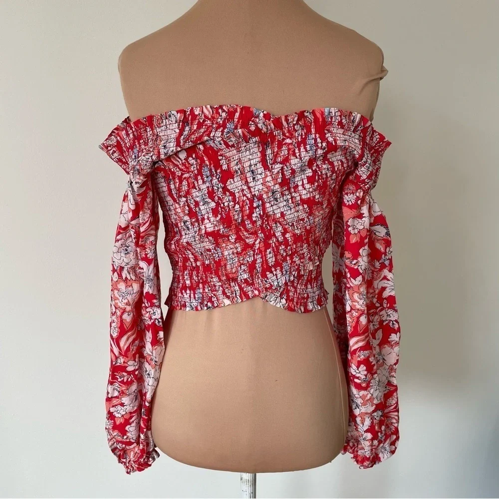 Free People Red East to West Smocked Off Shoulder Floral Crop Top EUC Size Small
